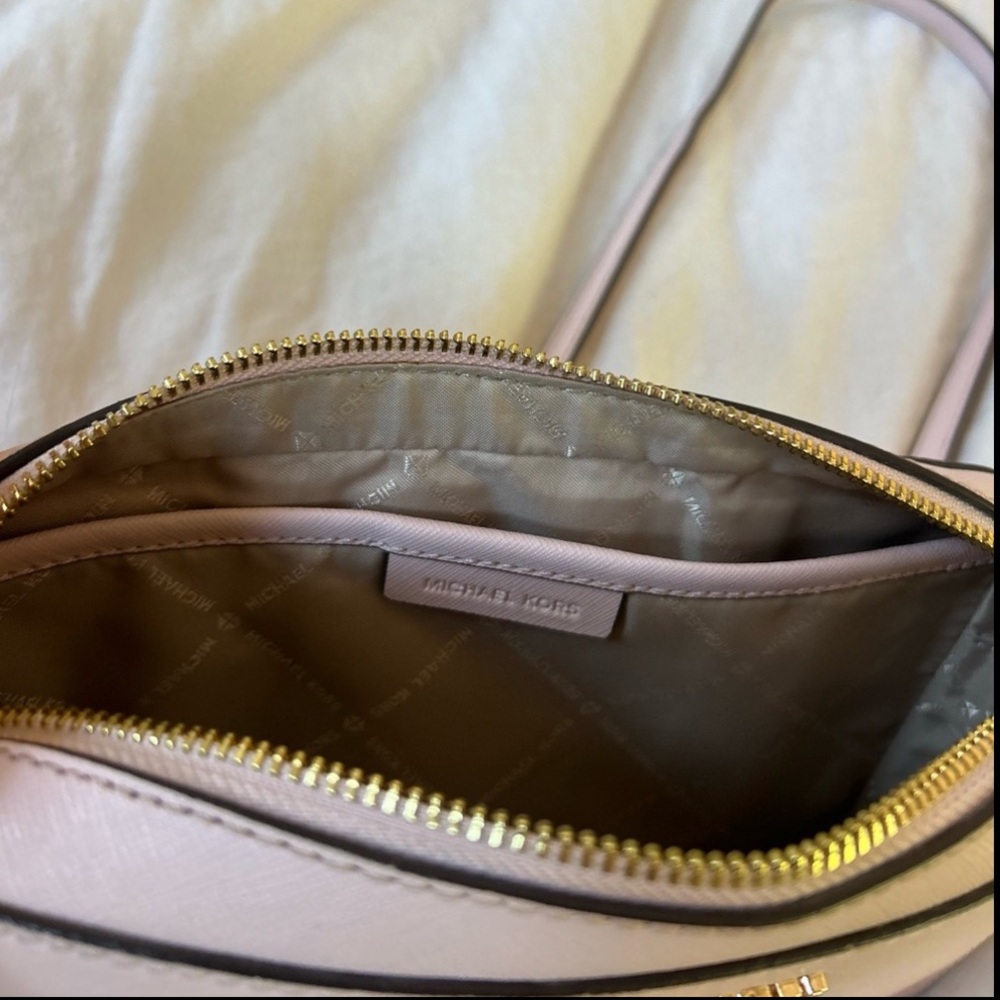 Michael Kors Jet Set Leather Crossbody Bag - Picture 6 of 7
